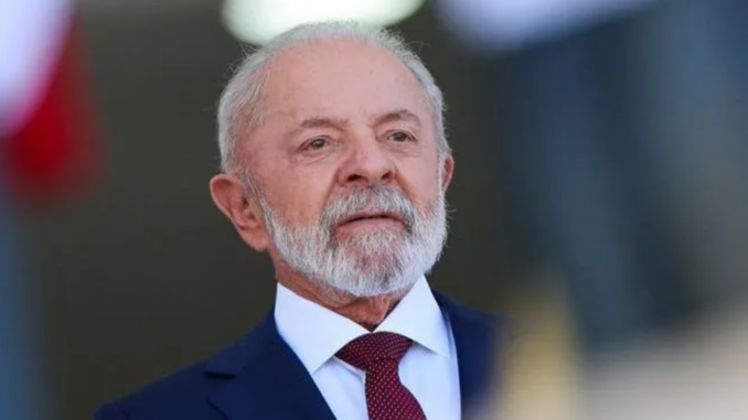 Pesquisa AtlasIntel/Bloomberg aponta Lula à frente da direita em todos os cenários para 2026