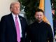 Donald Trump e Volodymyr Zelensky posam juntos em evento oficial na Casa Branca durante encontro diplomático em 2025.