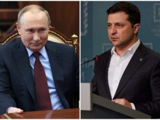 Vladimir Putin sentado em gabinete oficial e Volodymyr Zelensky discursando em púlpito, em montagem lado a lado.