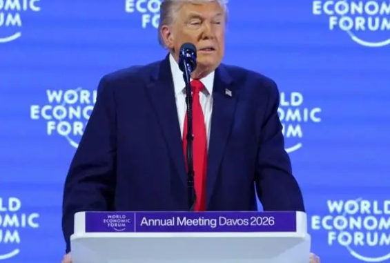 Donald Trump discursa no World Economic Forum durante a reunião anual de Davos 2026